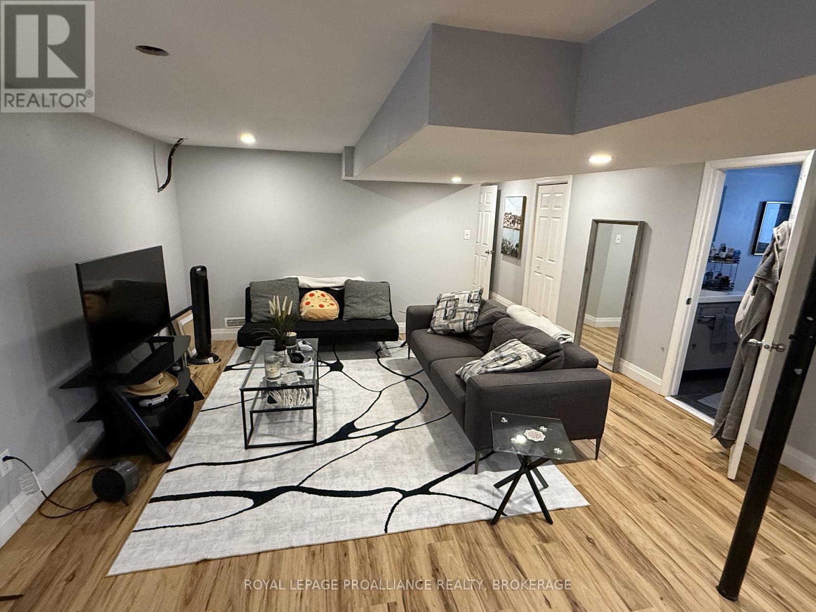 1000 Bourne Crescent, Kingston, Ontario  K7M 6N4 - Photo 20 - X12533136