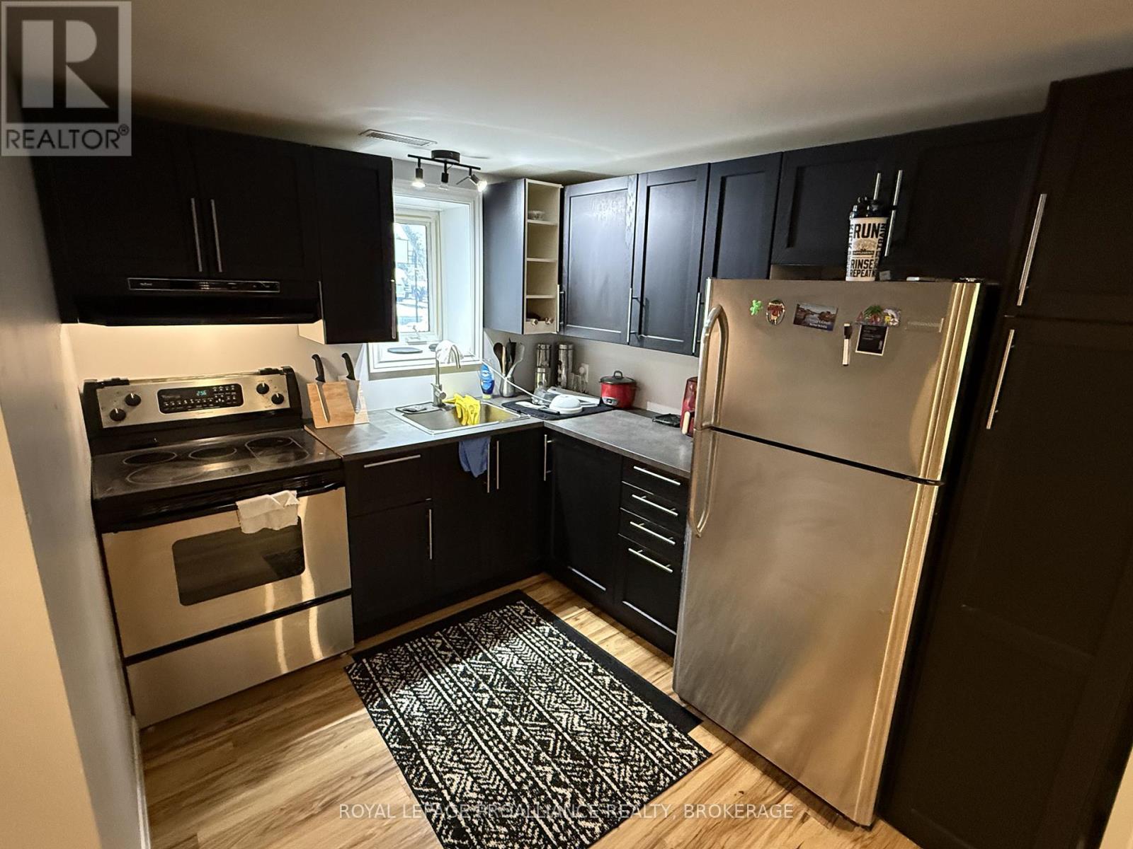 1000 Bourne Crescent, Kingston, Ontario  K7M 6N4 - Photo 21 - X12533136