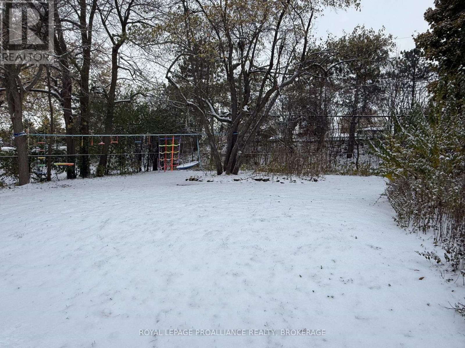 1000 Bourne Crescent, Kingston, Ontario  K7M 6N4 - Photo 26 - X12533136