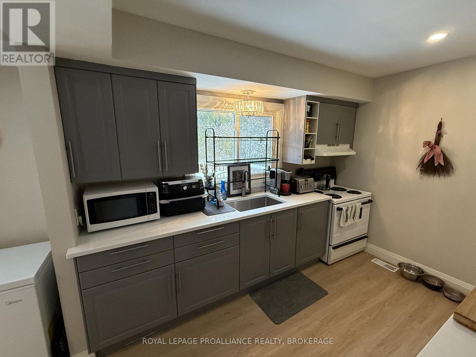 1000 Bourne Crescent, Kingston, Ontario  K7M 6N4 - Photo 5 - X12533136