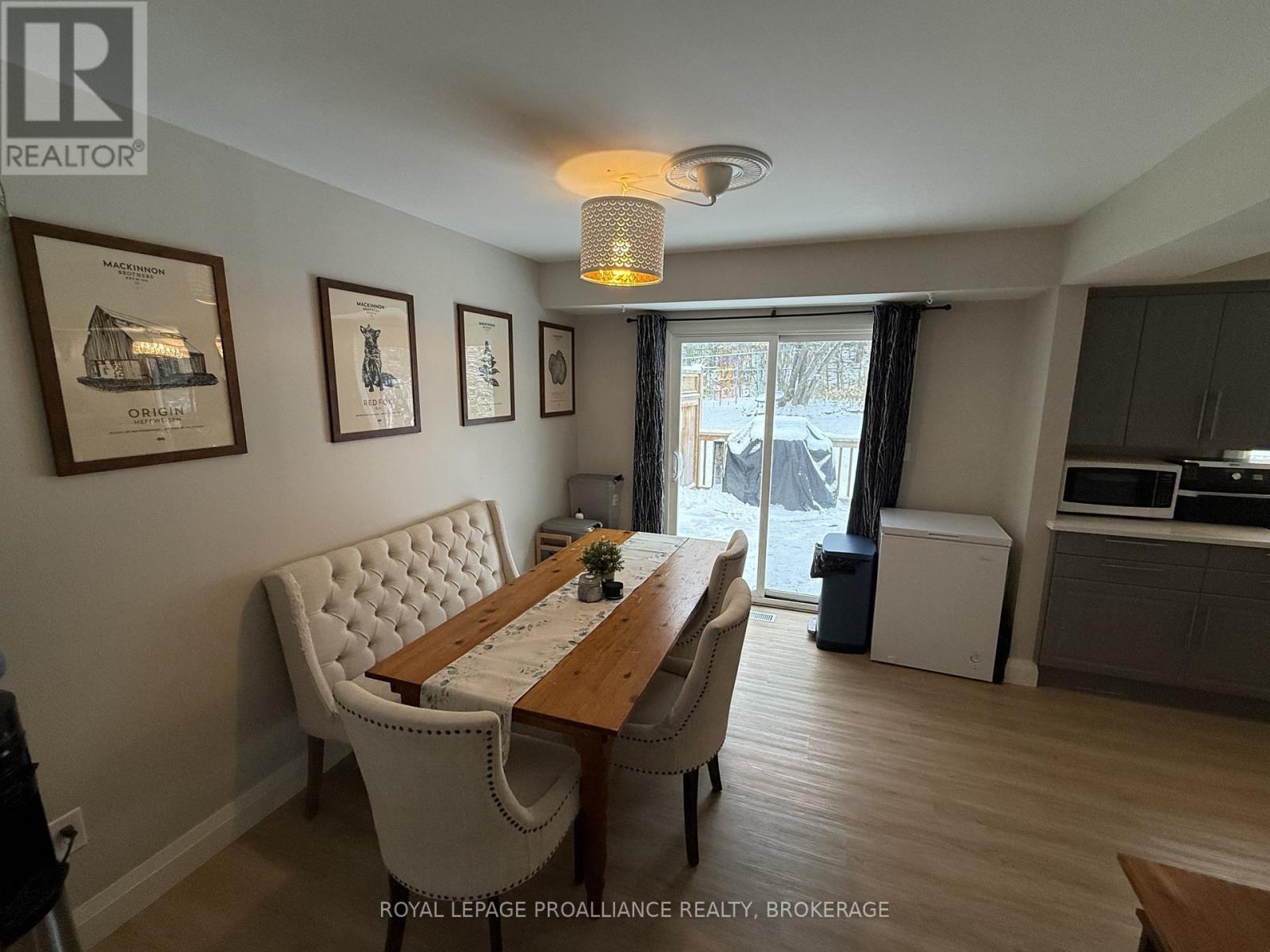 1000 Bourne Crescent, Kingston, Ontario  K7M 6N4 - Photo 8 - X12533136