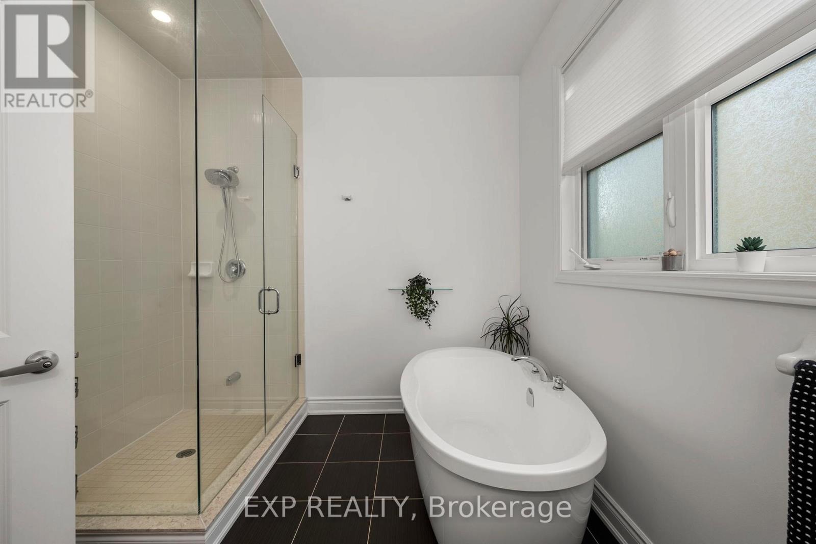 57 Courting House Place, Georgina, Ontario  L0E 1L0 - Photo 23 - N12356403