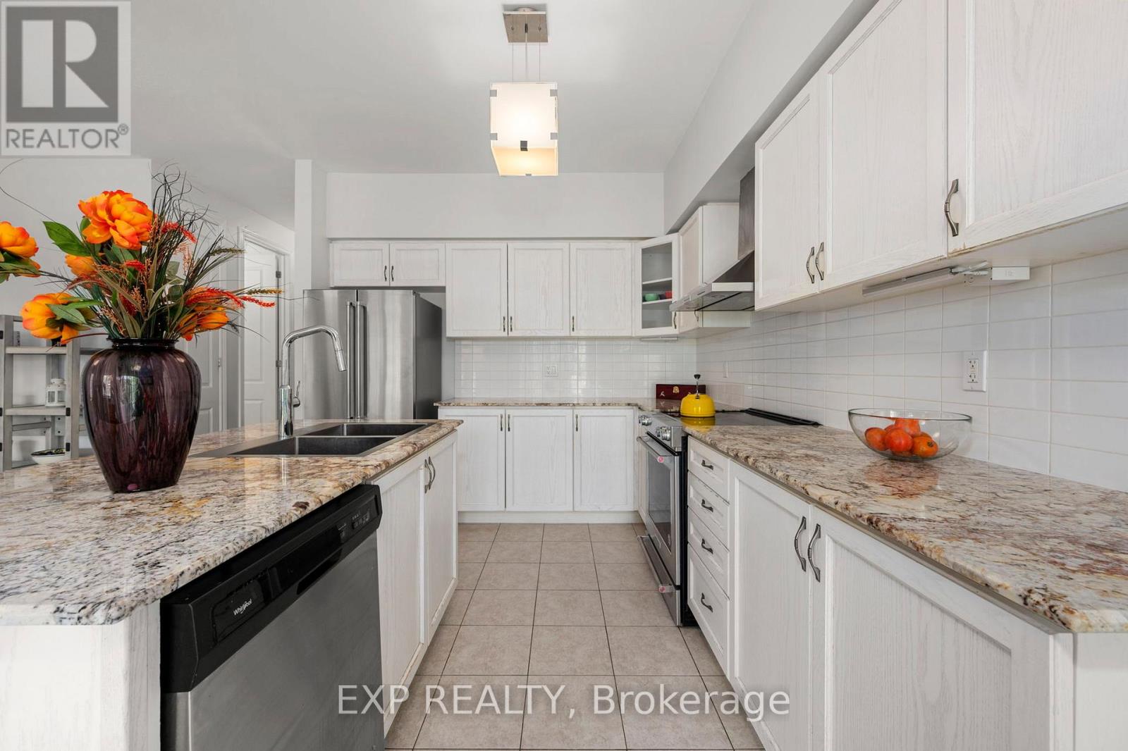 57 Courting House Place, Georgina, Ontario  L0E 1L0 - Photo 13 - N12356403