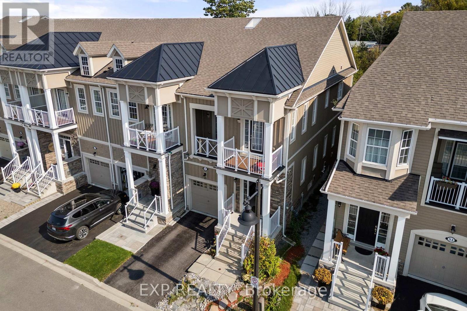 57 Courting House Place, Georgina, Ontario  L0E 1L0 - Photo 5 - N12356403