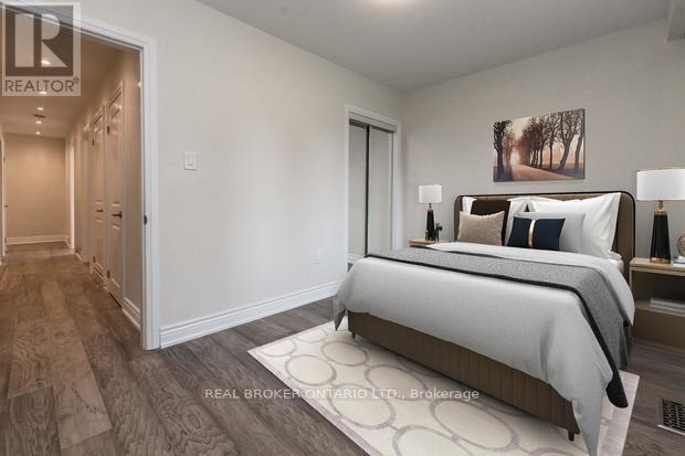 Upper - 1821 Truscott Drive, Mississauga, Ontario L5J 2A1 - Photo 8 - W12505940