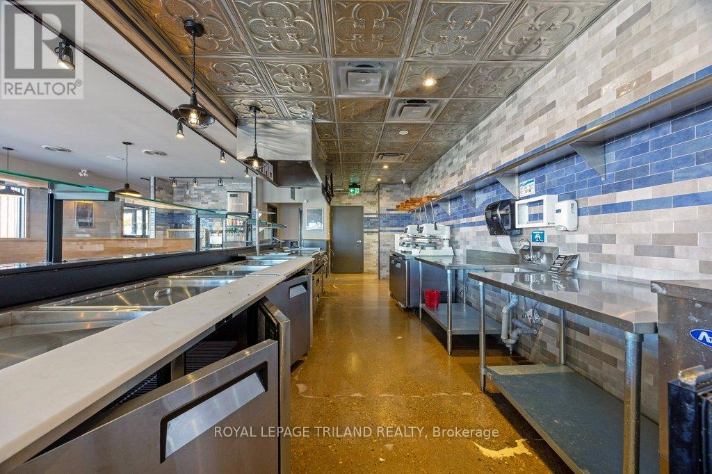 985 Talbot Street, St. Thomas, Ontario  N5P 1E9 - Photo 26 - X12533016