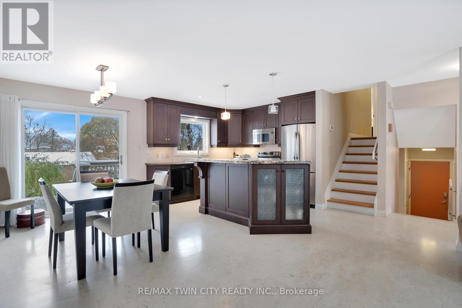 12 Sycamore Place, Kitchener, Ontario  N2M 4G1 - Photo 13 - X12532836