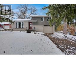 12 SYCAMORE PLACE, Kitchener, Ontario