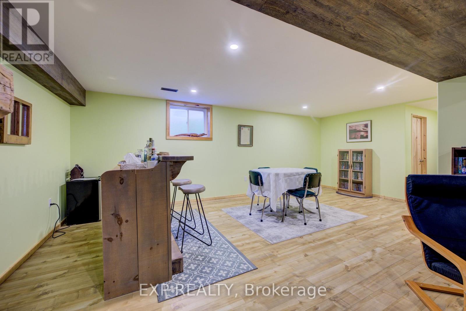 42 Finoro Crescent, Woolwich, Ontario  N3B 0C3 - Photo 34 - X12532880