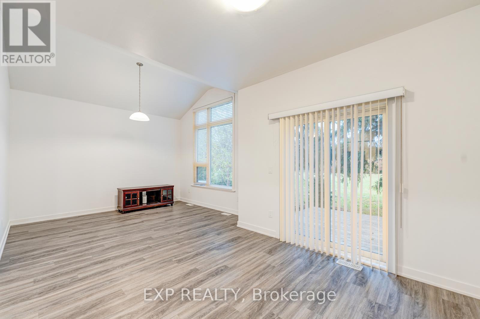 40 - 110 Fergus Avenue, Kitchener, Ontario  N2A 0K9 - Photo 7 - X12531034