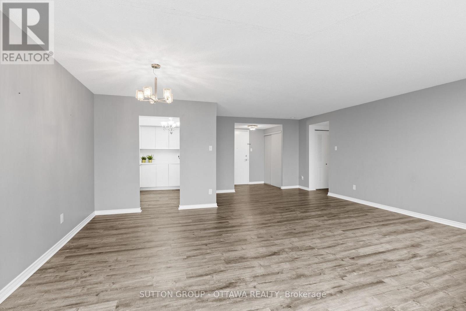 1111 - 2760 Carousel Crescent, Ottawa, Ontario K1T 2N4 - Photo 15 - X12533066