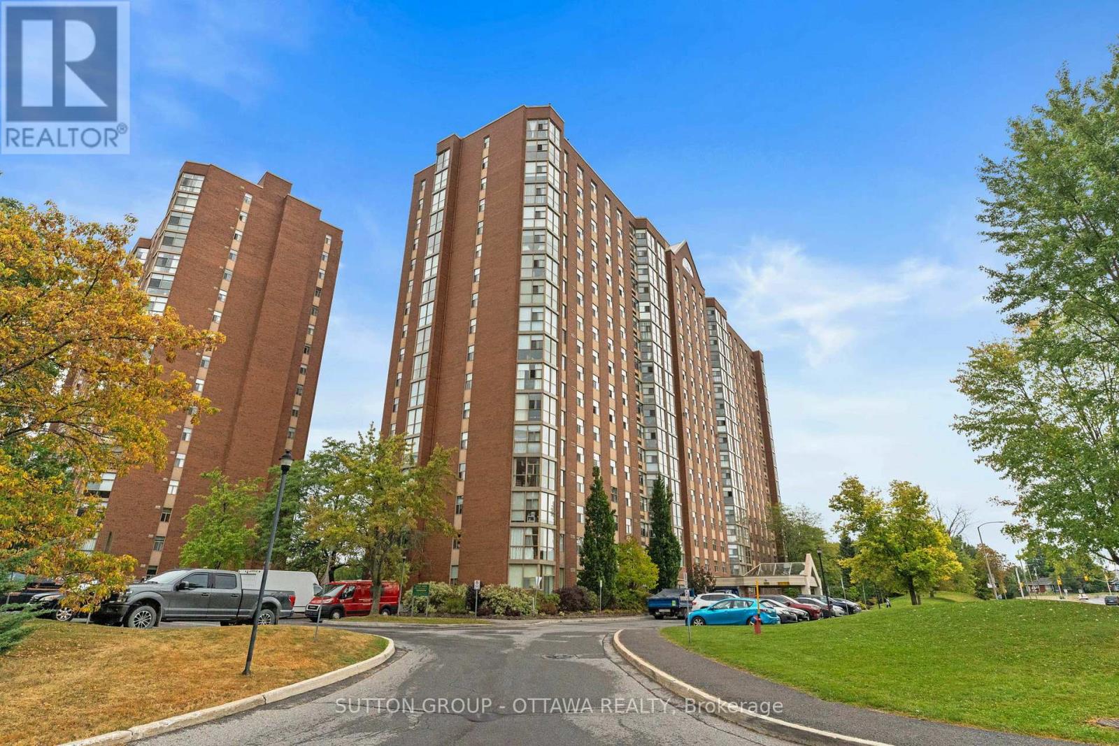 1111 - 2760 Carousel Crescent, Ottawa, Ontario K1T 2N4 - Photo 2 - X12533066