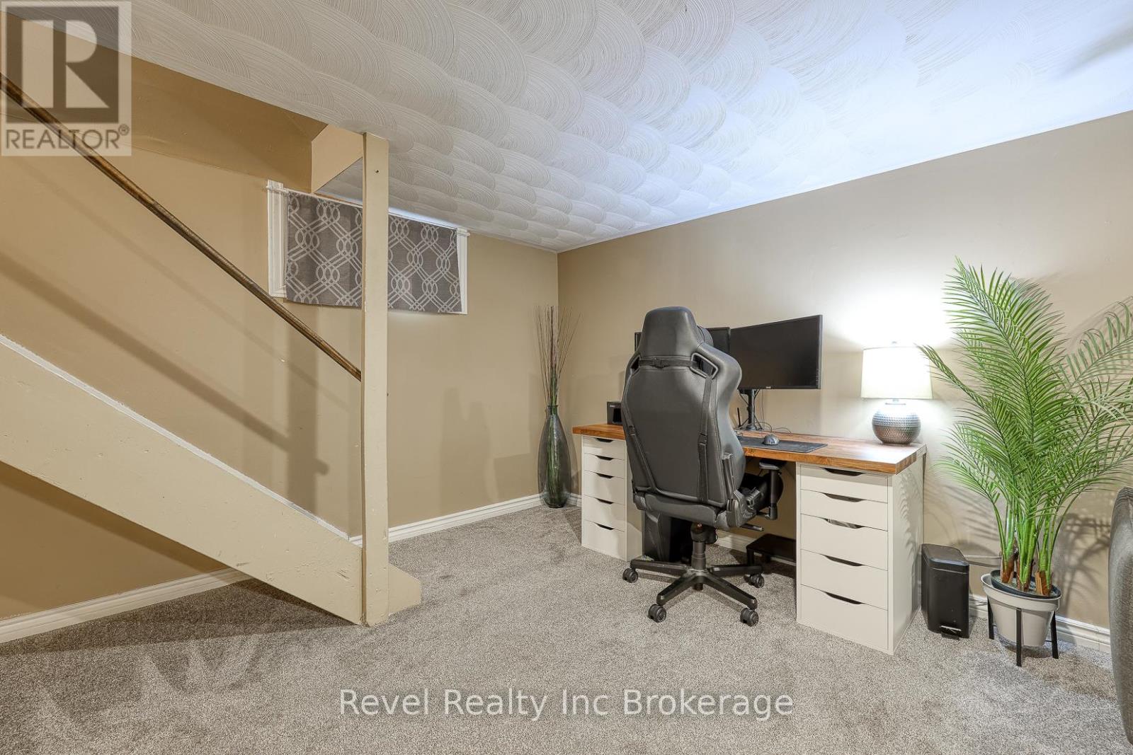 1011b Vanier Avenue, Woodstock, Ontario N4S 4K5 - Photo 20 - X12532932