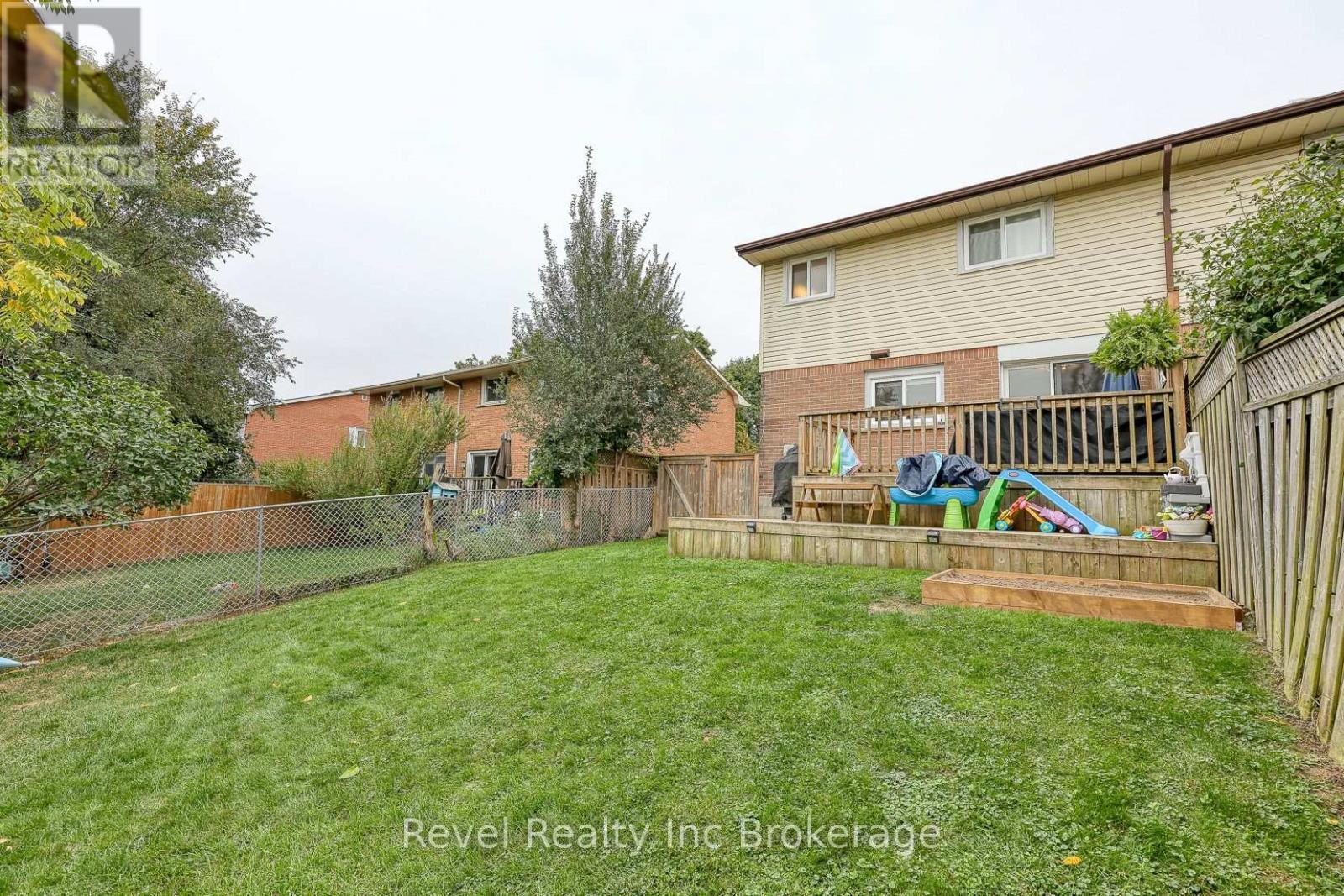 1011b Vanier Avenue, Woodstock, Ontario N4S 4K5 - Photo 25 - X12532932