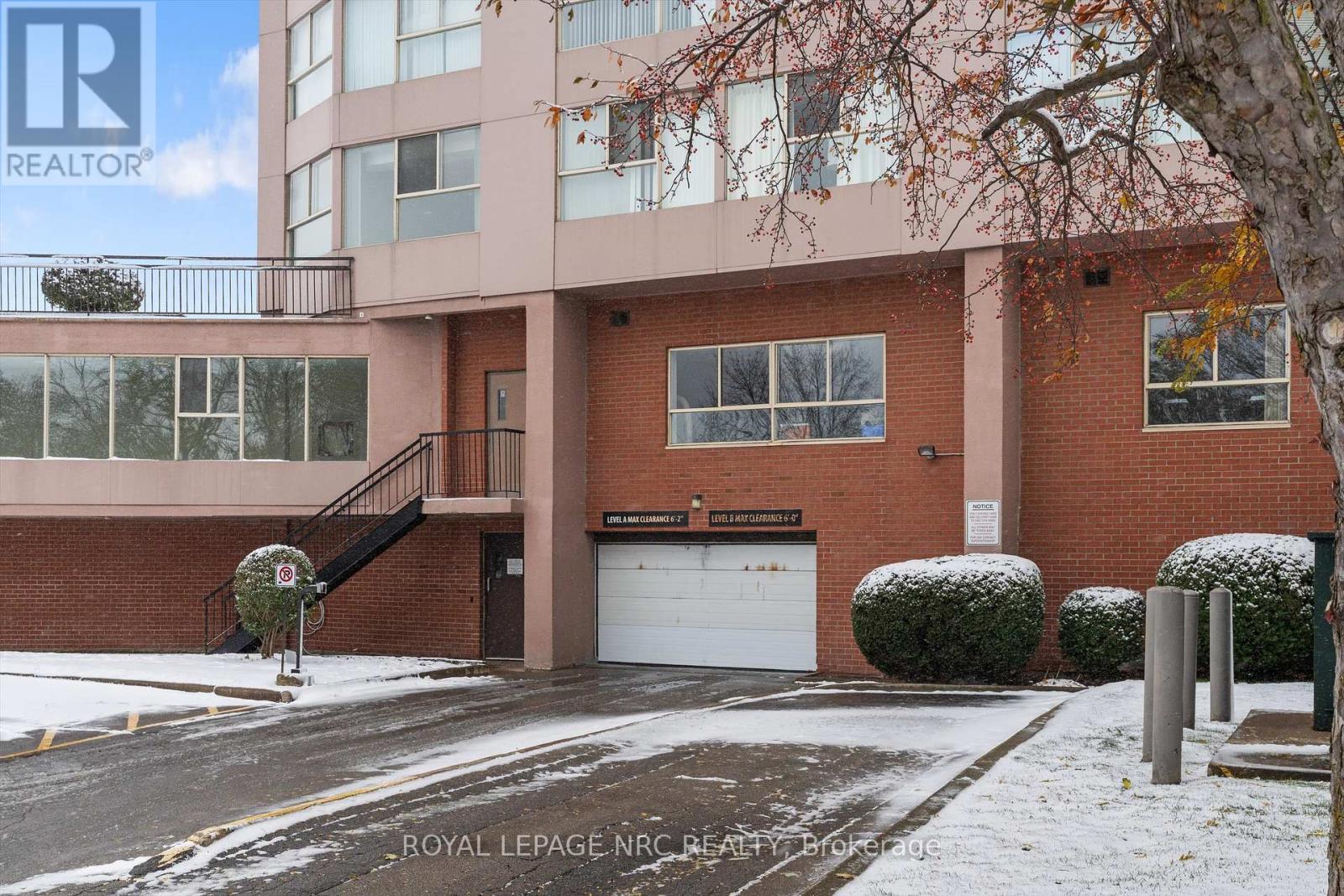 901 - 7 Gale Crescent, St. Catharines, Ontario  L2R 7M8 - Photo 35 - X12533182