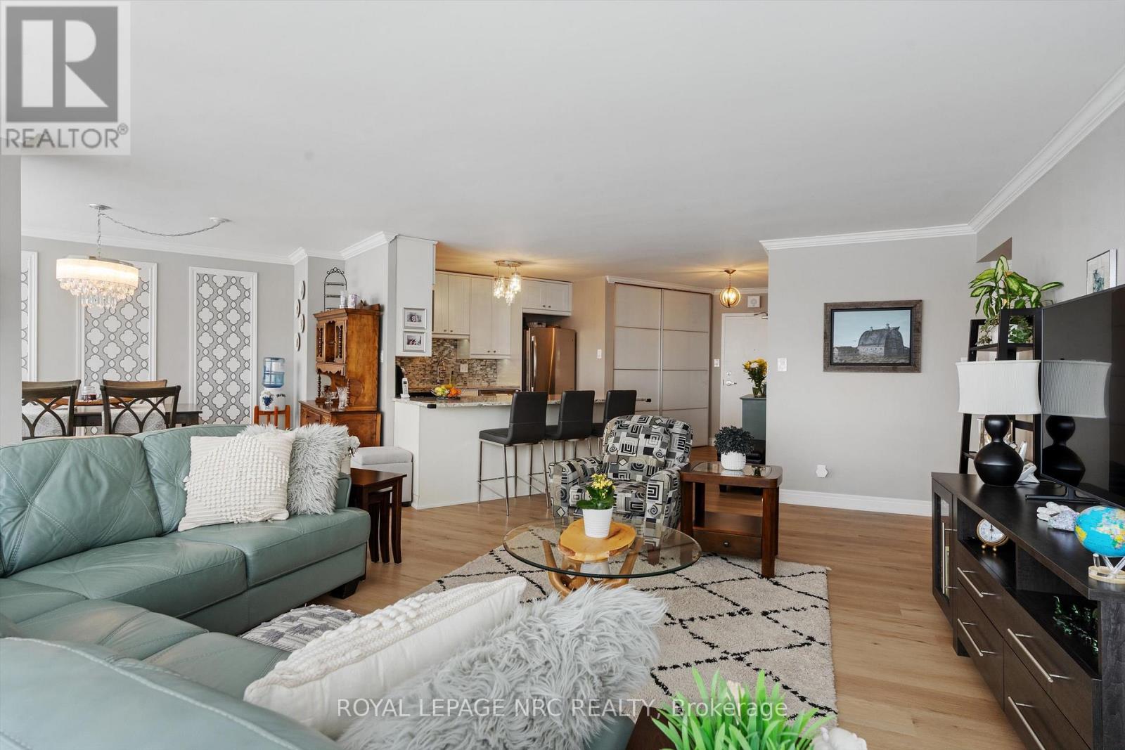 901 - 7 Gale Crescent, St. Catharines, Ontario  L2R 7M8 - Photo 4 - X12533182