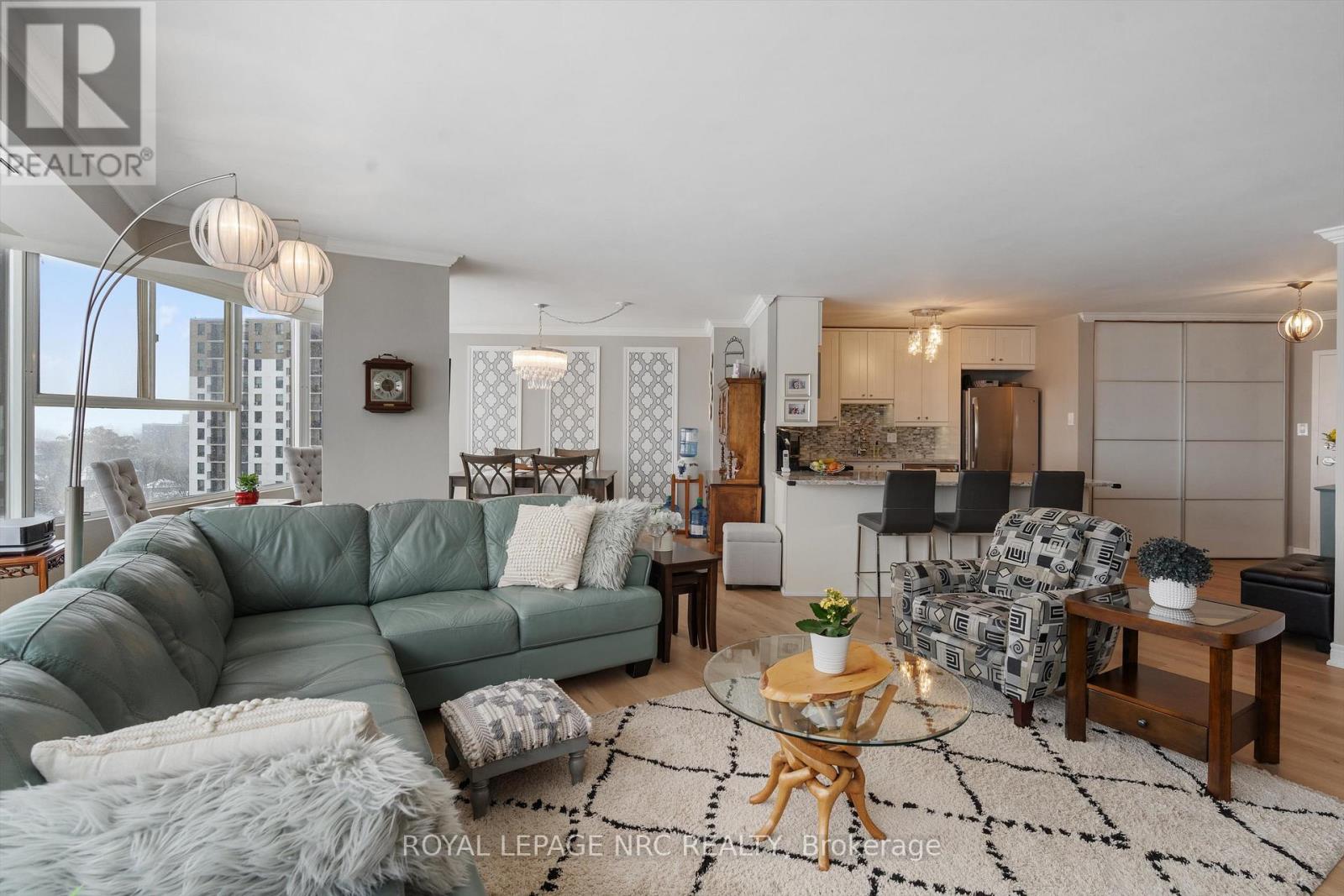 901 - 7 Gale Crescent, St. Catharines, Ontario  L2R 7M8 - Photo 9 - X12533182