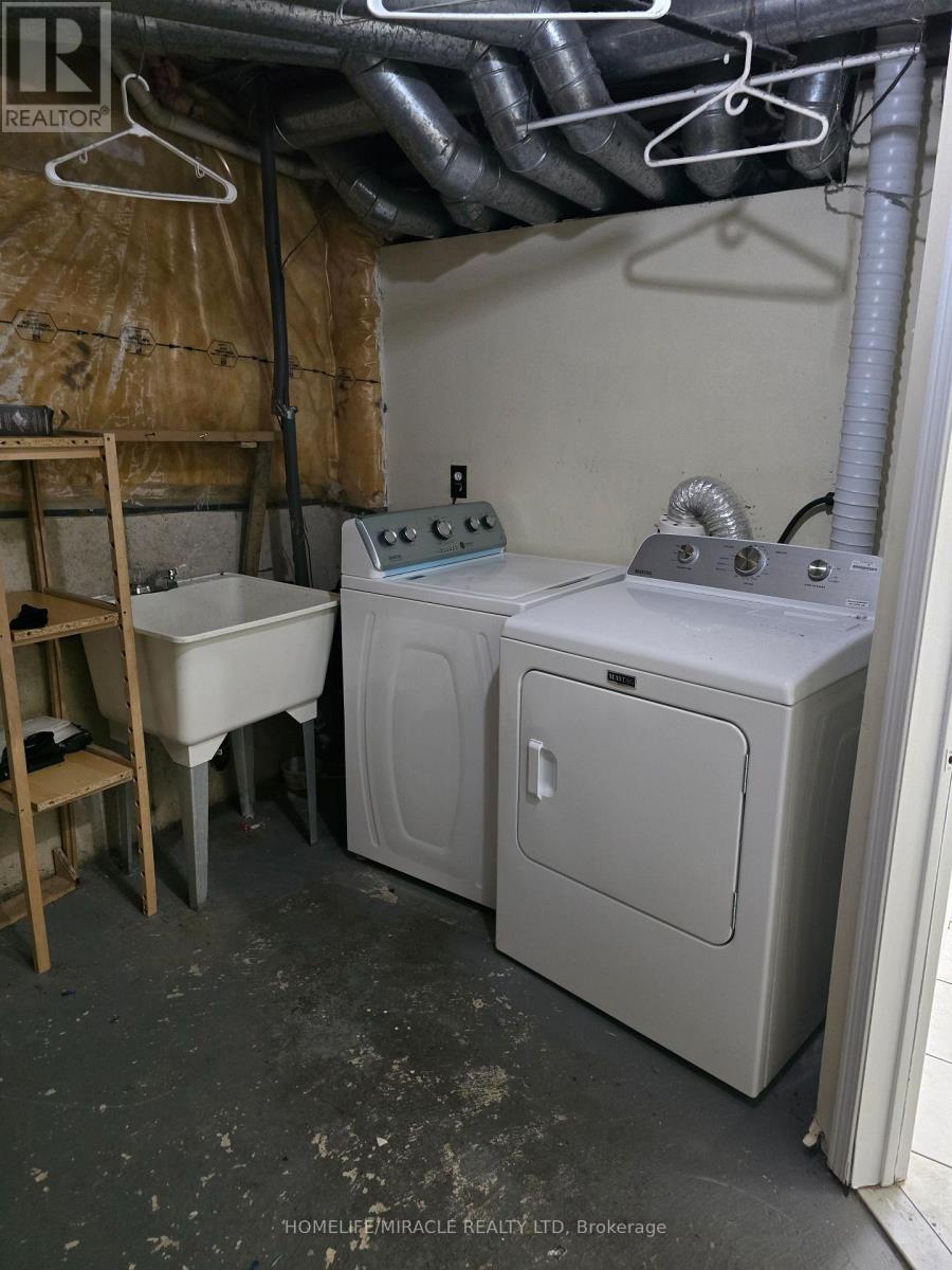 Bsmt - 1128 Swinbourne Drive, Mississauga, Ontario L5V 1C2 - Photo 12 - W12488158