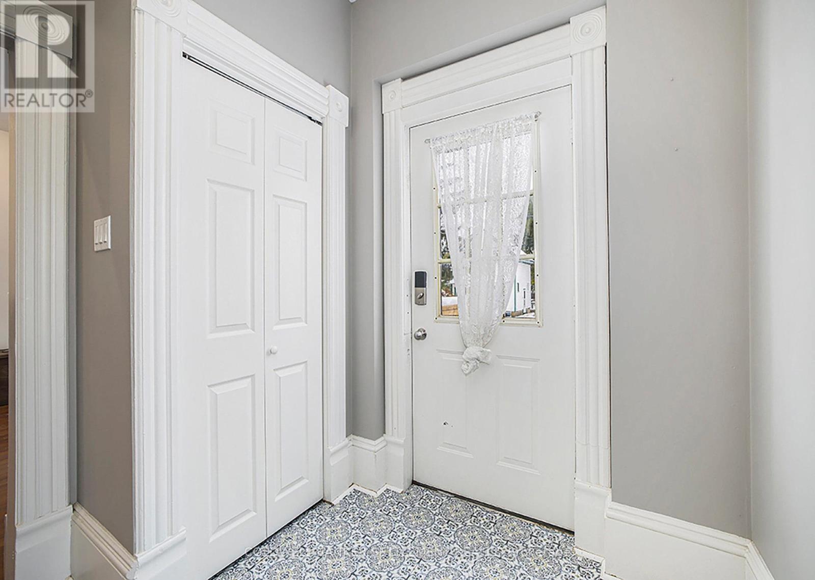 50 Abel Street, Smiths Falls, Ontario  K7A 4M3 - Photo 4 - X12533184