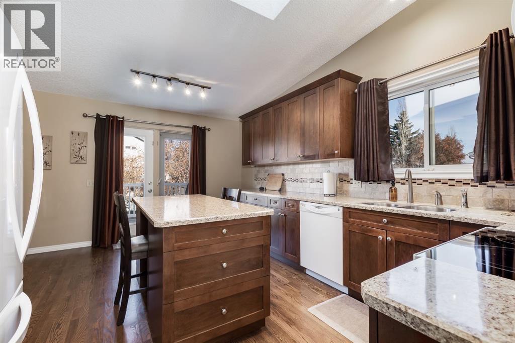 1808 Meadowbrook Gate Se, Airdrie, Alberta  T4A 2B4 - Photo 13 - A2269704