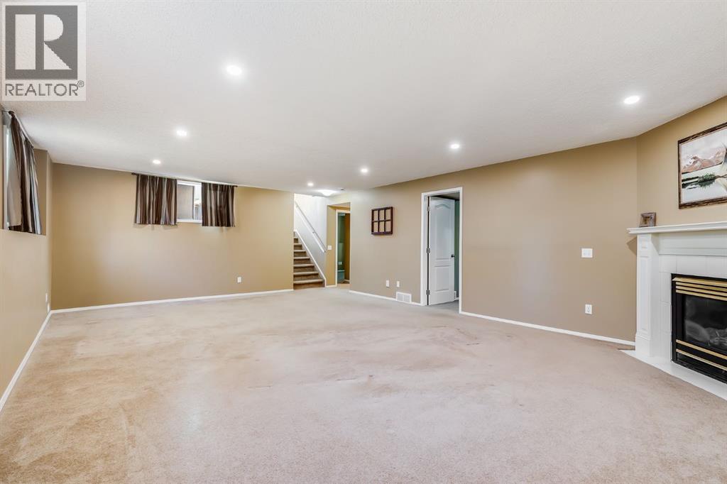 1808 Meadowbrook Gate Se, Airdrie, Alberta  T4A 2B4 - Photo 25 - A2269704