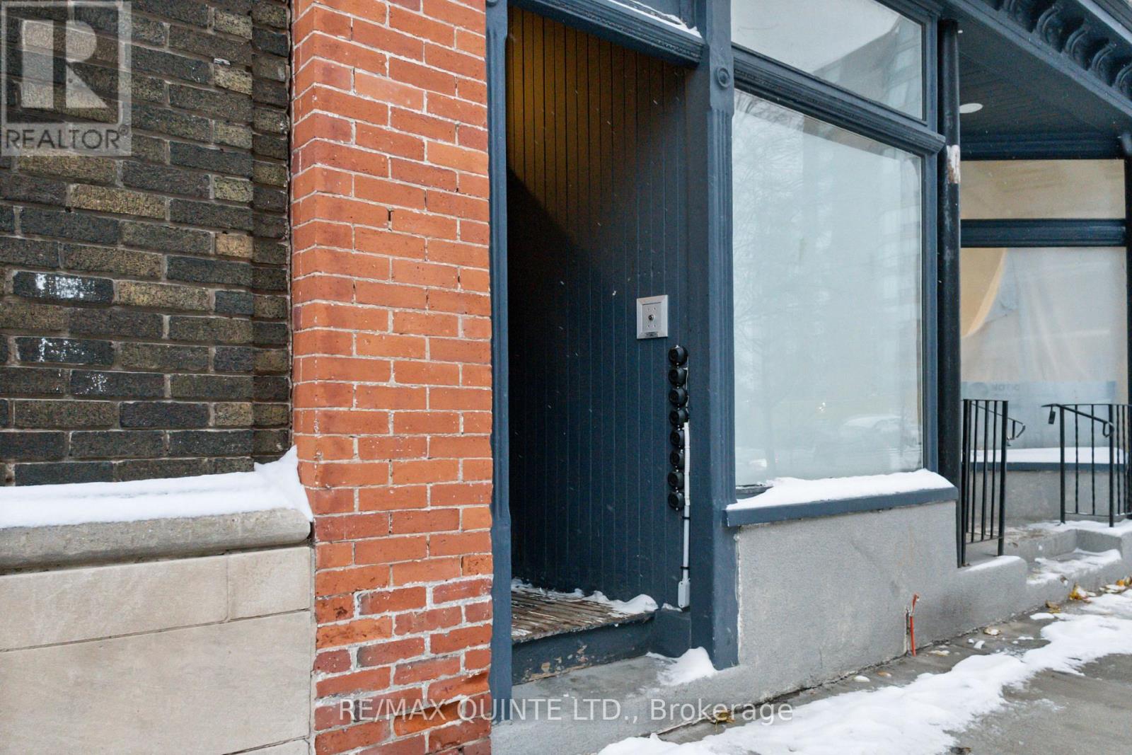 101 - 363 Front Street, Belleville, Ontario K8N 2Z9 - Photo 3 - X12532888