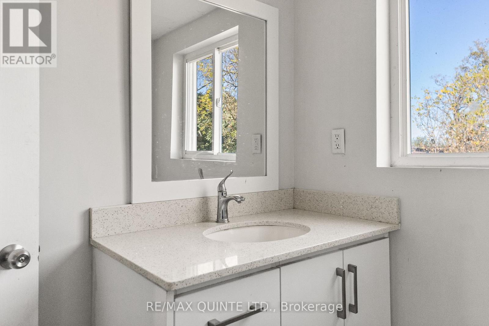 199 Jericho Road, Prince Edward County, Ontario  K0K 1W0 - Photo 34 - X12532922