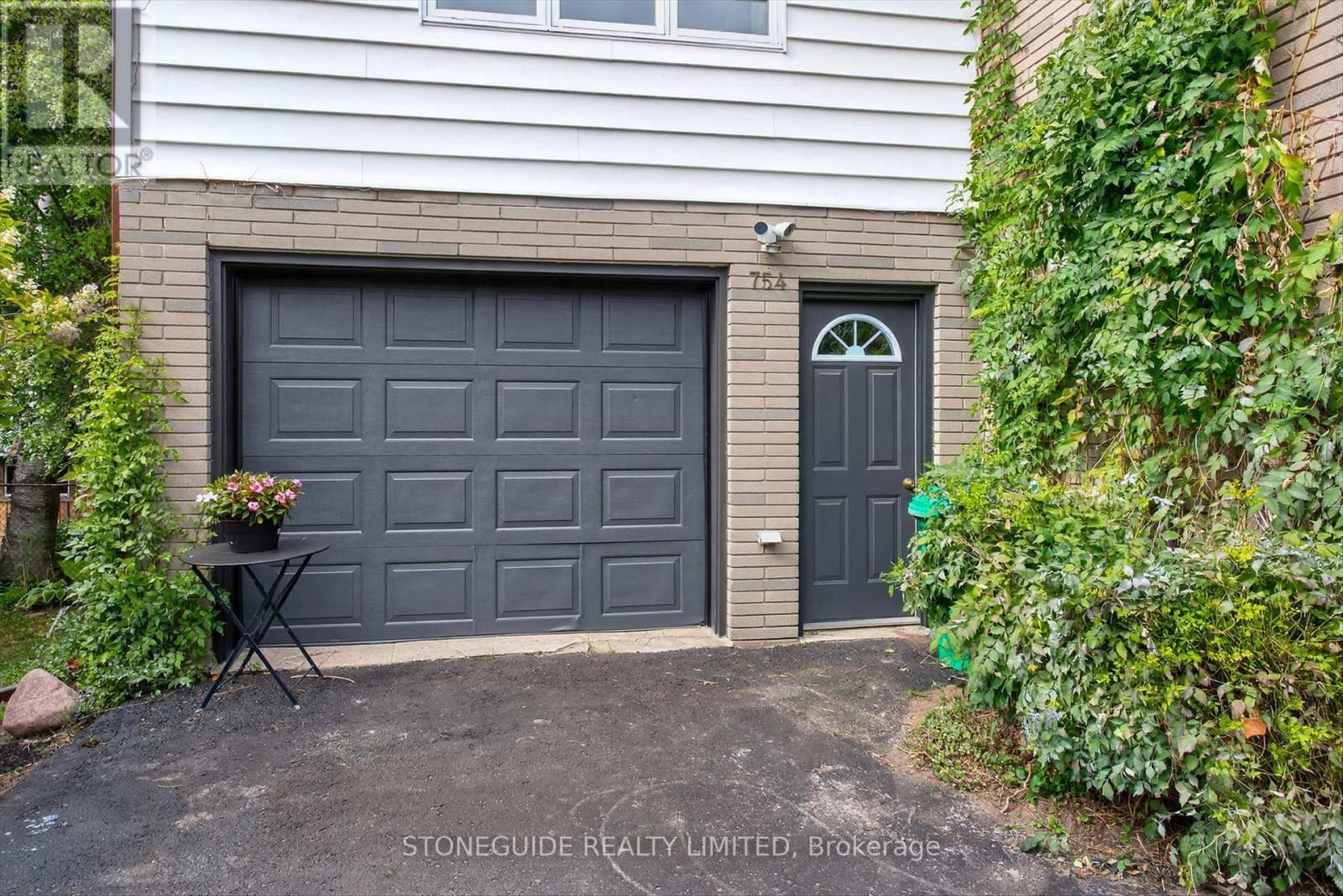 754 Hopkins Avenue, Peterborough, Ontario  K9J 4Y5 - Photo 37 - X12533000