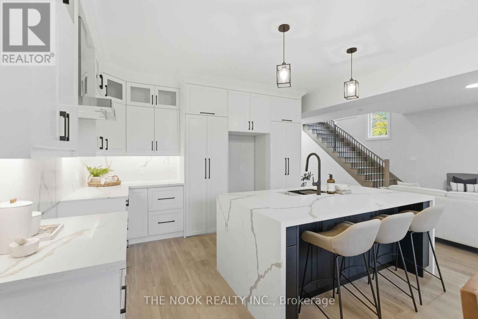 50 Russell Street E, Kawartha Lakes, Ontario K9V 2A6 - Photo 14 - X12533052