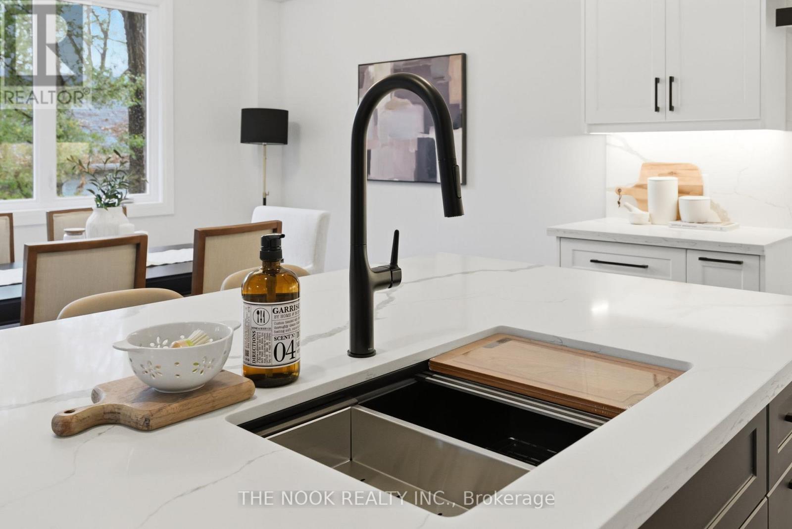 50 Russell Street E, Kawartha Lakes, Ontario K9V 2A6 - Photo 19 - X12533052