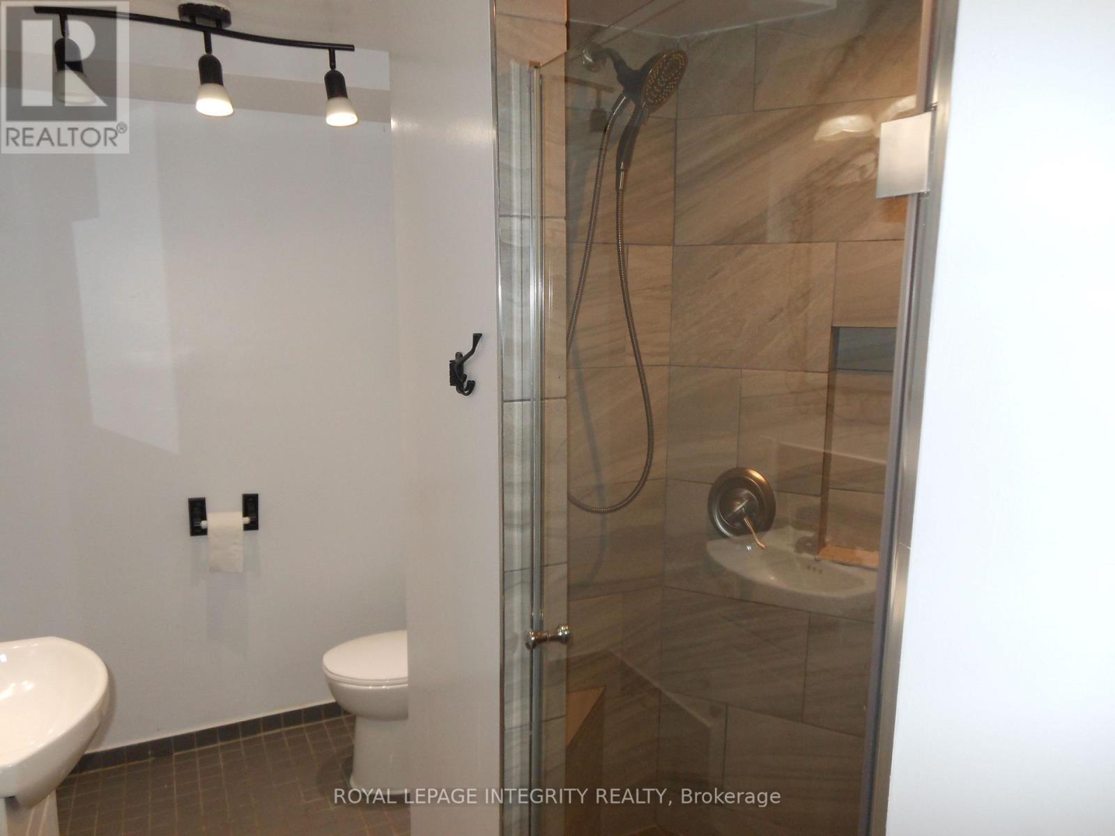 2 Laurie Court, Ottawa, Ontario  K2L 1S3 - Photo 33 - X12452552