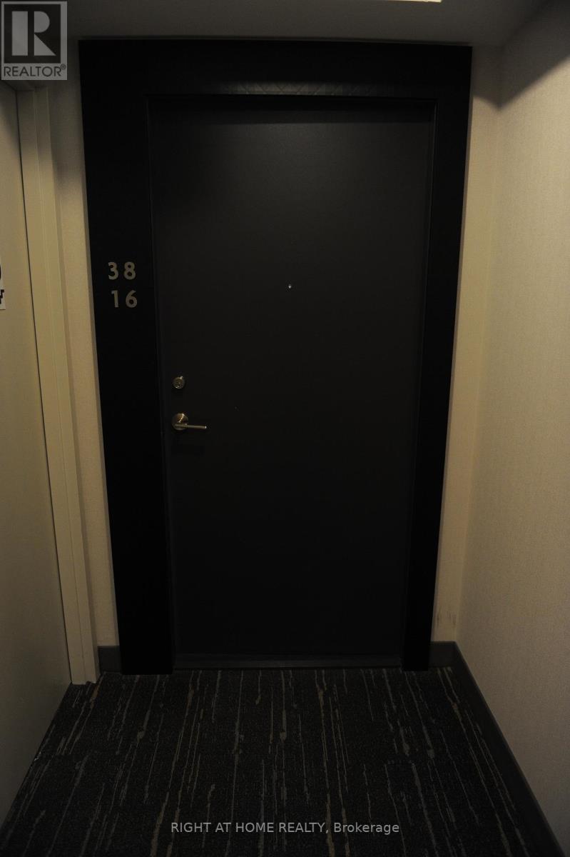 3816 - 8 Wellesley Street W, Toronto, Ontario  M4Y 0J5 - Photo 11 - C12532884