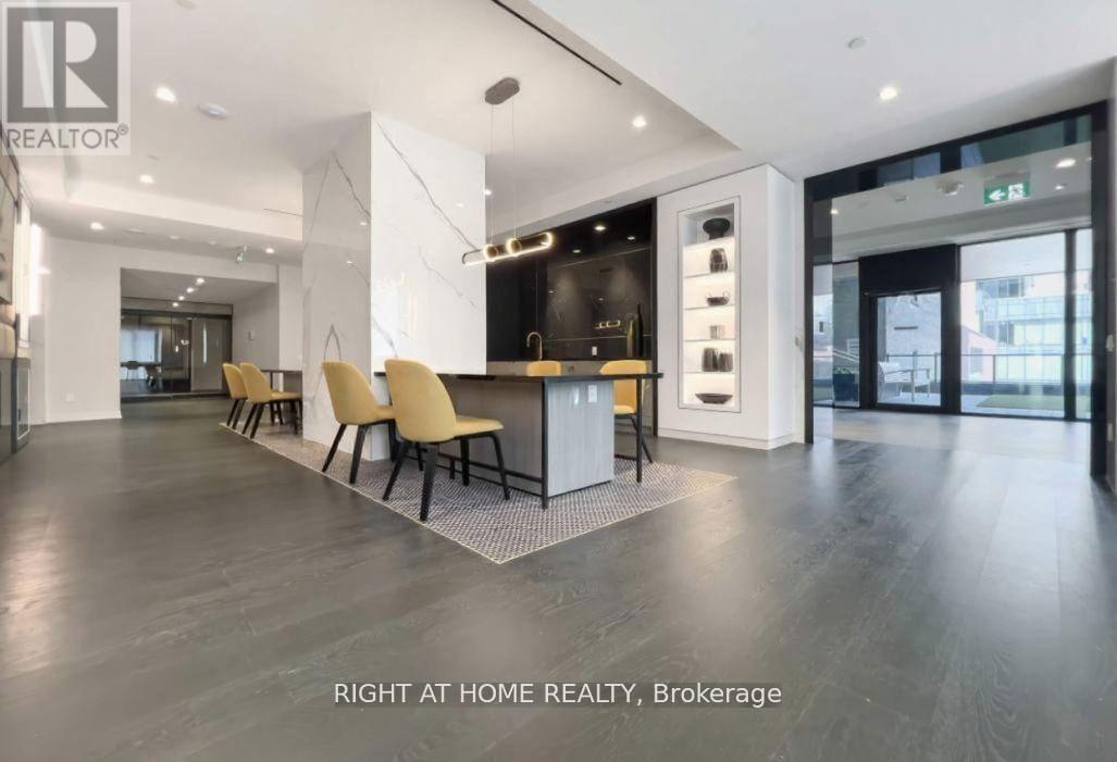 3816 - 8 Wellesley Street W, Toronto, Ontario  M4Y 0J5 - Photo 7 - C12532884