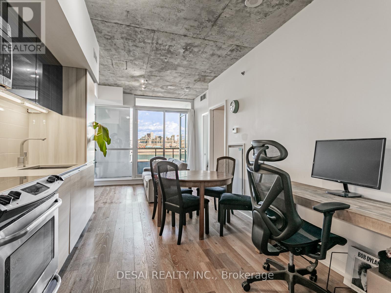 904 - 20 MINOWAN MIIKAN LANE STREET W, Toronto, Ontario