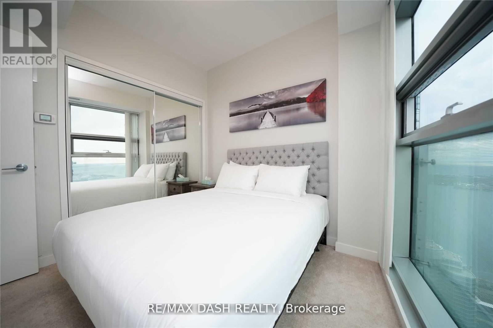 6007 - 14 York Street, Toronto, Ontario  M5J 2Z2 - Photo 9 - C12533004