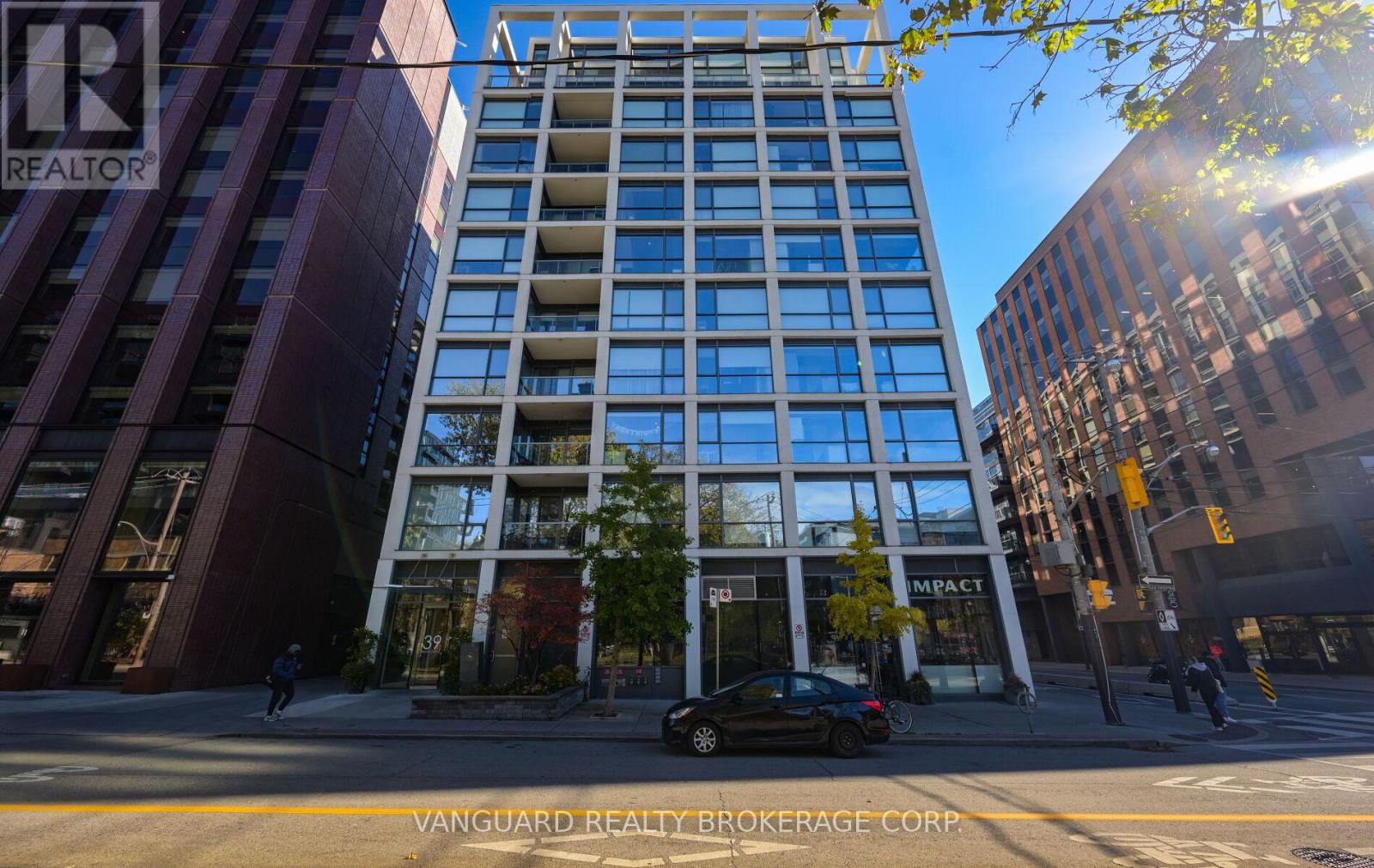 1010 - 39 BRANT STREET, Toronto, Ontario