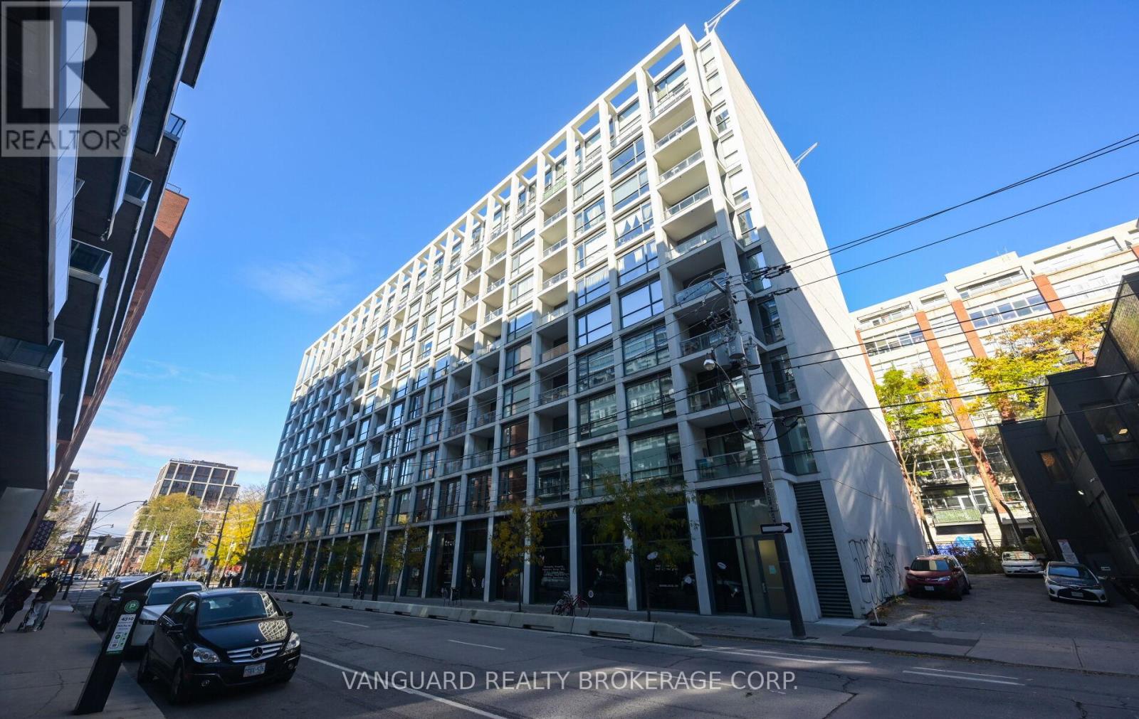 1010 - 39 Brant Street, Toronto, Ontario  M5V 0M8 - Photo 2 - C12533070