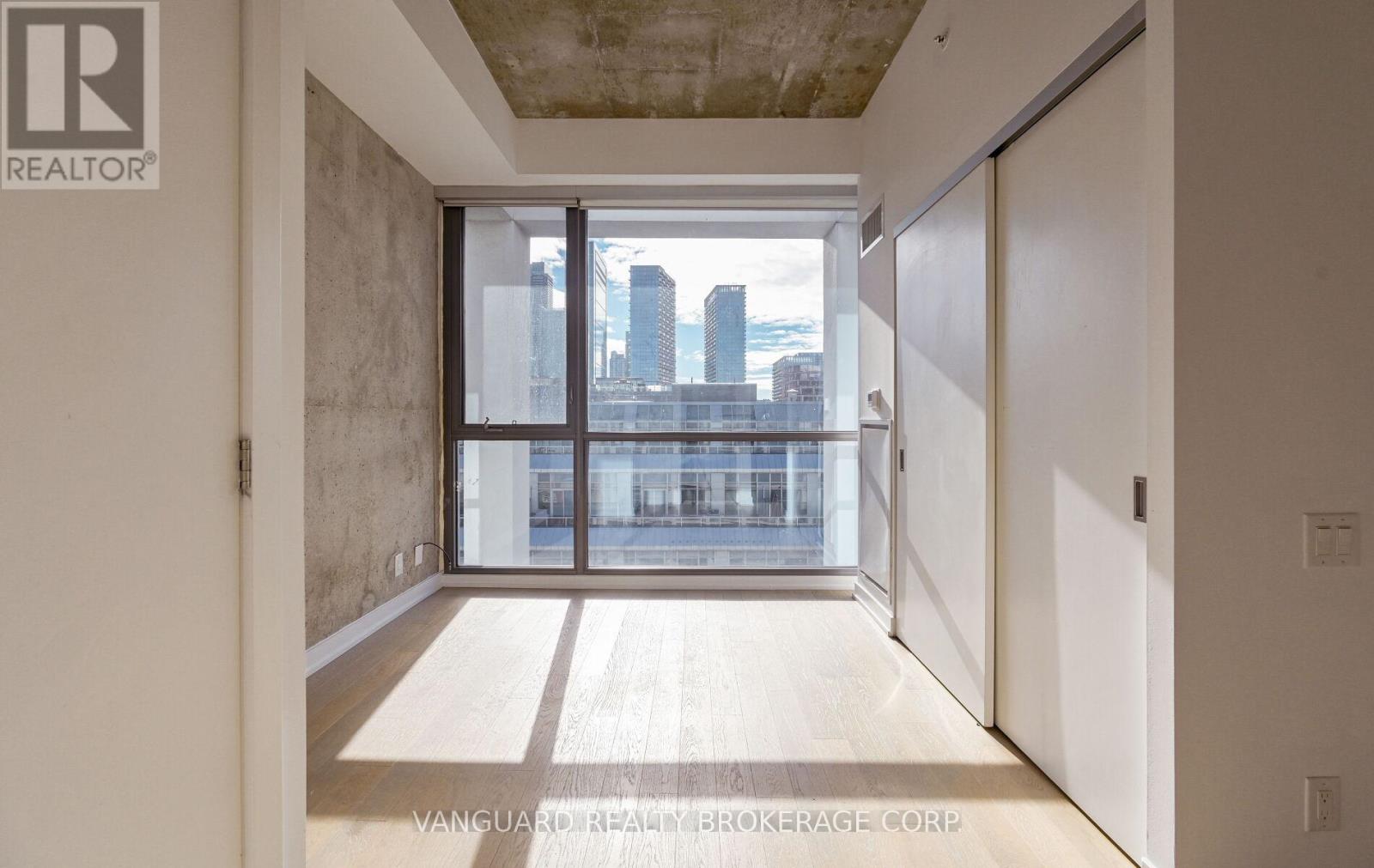 1010 - 39 Brant Street, Toronto, Ontario  M5V 0M8 - Photo 26 - C12533070