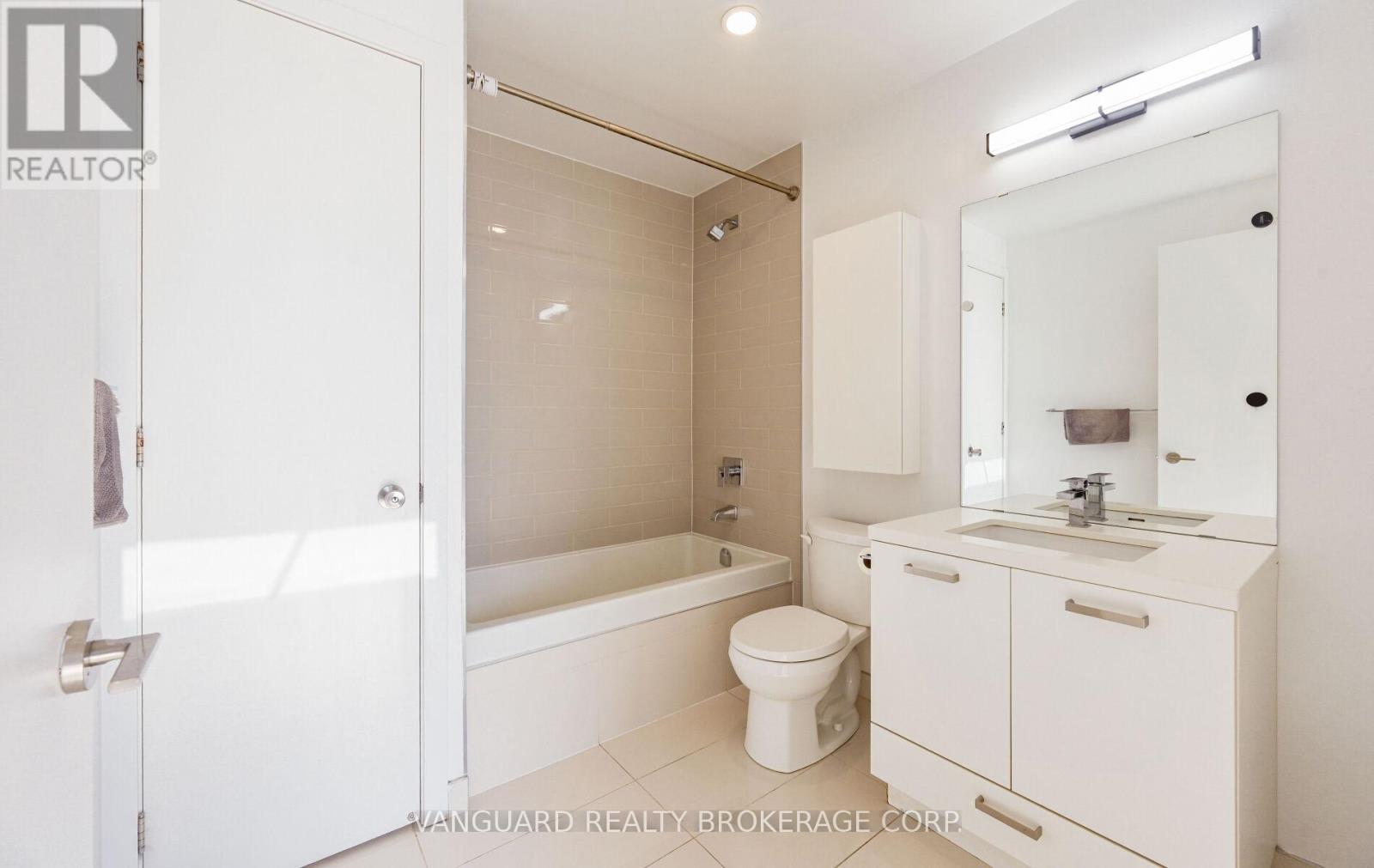 1010 - 39 Brant Street, Toronto, Ontario  M5V 0M8 - Photo 29 - C12533070