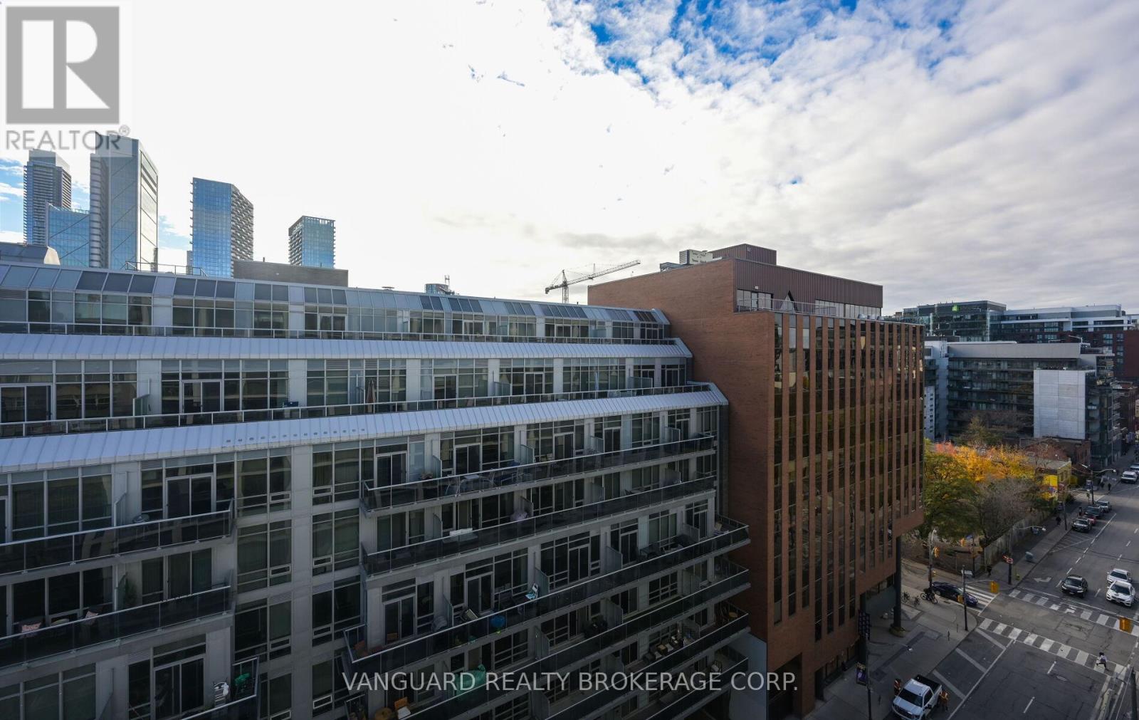 1010 - 39 Brant Street, Toronto, Ontario  M5V 0M8 - Photo 38 - C12533070