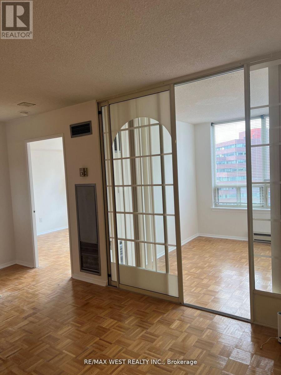 1412 - 30 Greenfield Avenue, Toronto, Ontario  M2N 6N3 - Photo 11 - C12533138