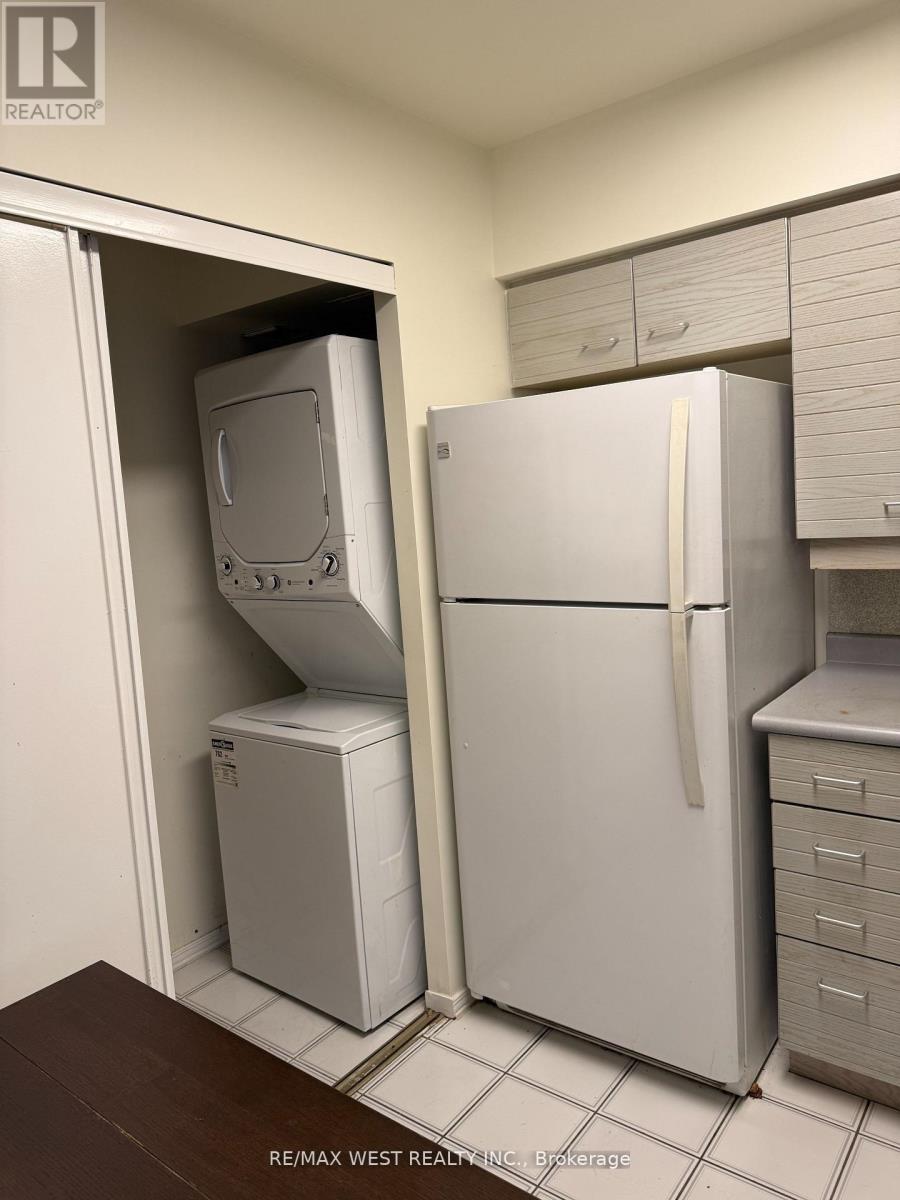 1412 - 30 Greenfield Avenue, Toronto, Ontario  M2N 6N3 - Photo 5 - C12533138