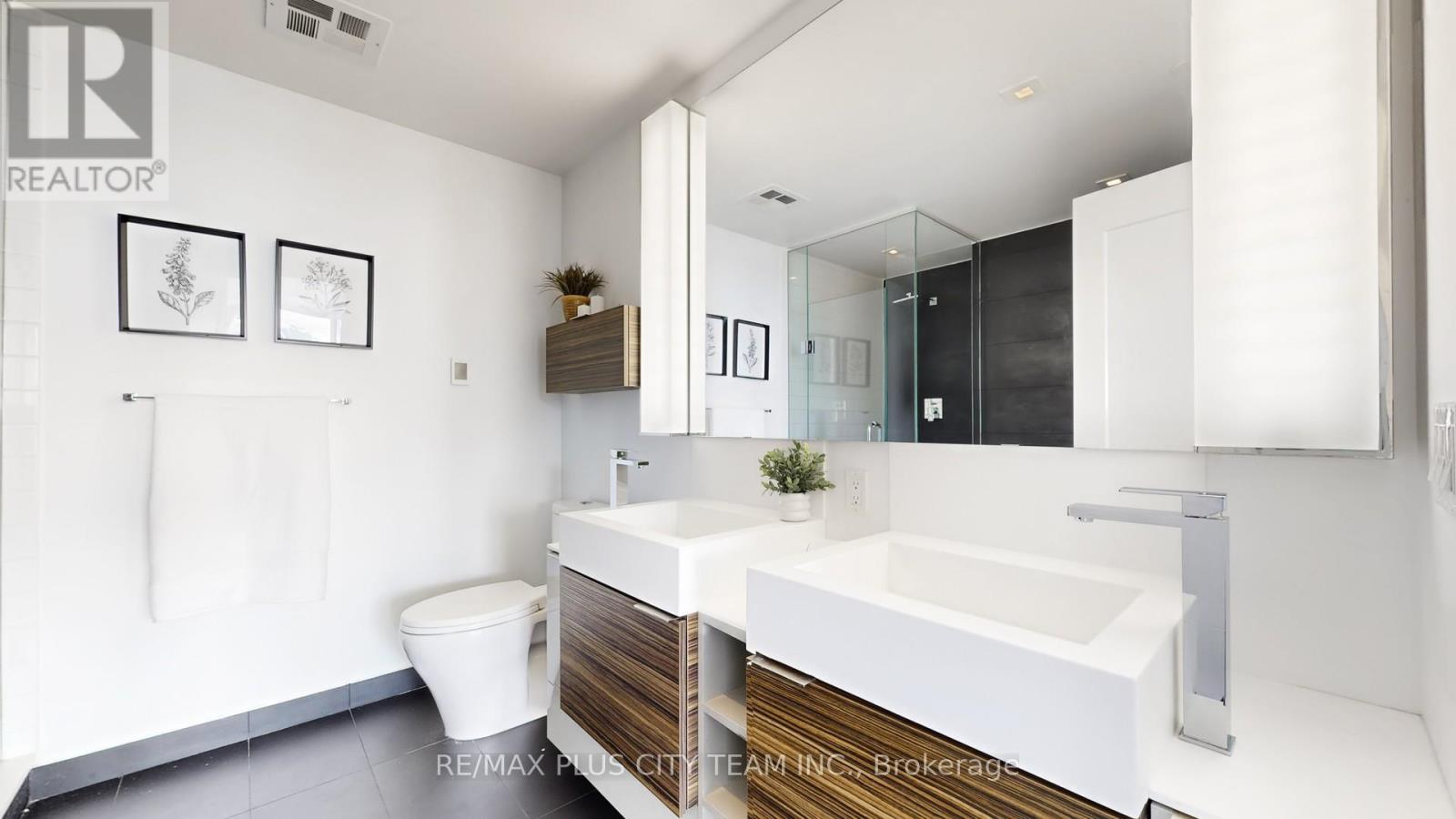 5504 - 88 Scott Street, Toronto, Ontario  M5E 0A9 - Photo 21 - C12533166