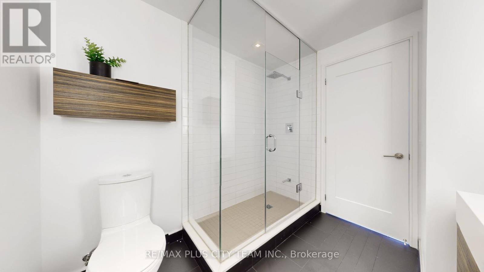 5504 - 88 Scott Street, Toronto, Ontario  M5E 0A9 - Photo 27 - C12533166