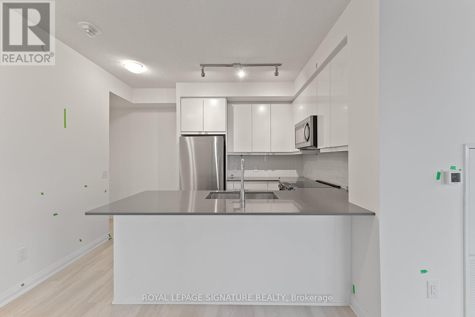 2704 - 3260 Sheppard Avenue E, Toronto, Ontario  M1T 0B5 - Photo 6 - E12533002