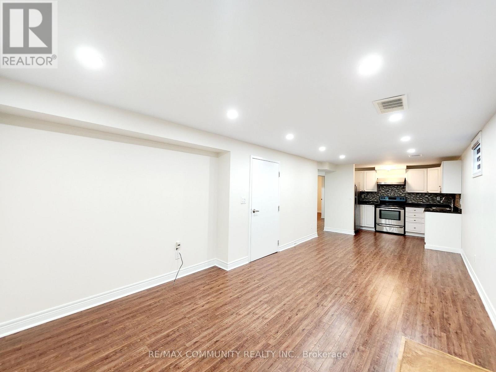 BSMT - 77 WARINGSTOWN DRIVE, Toronto, Ontario