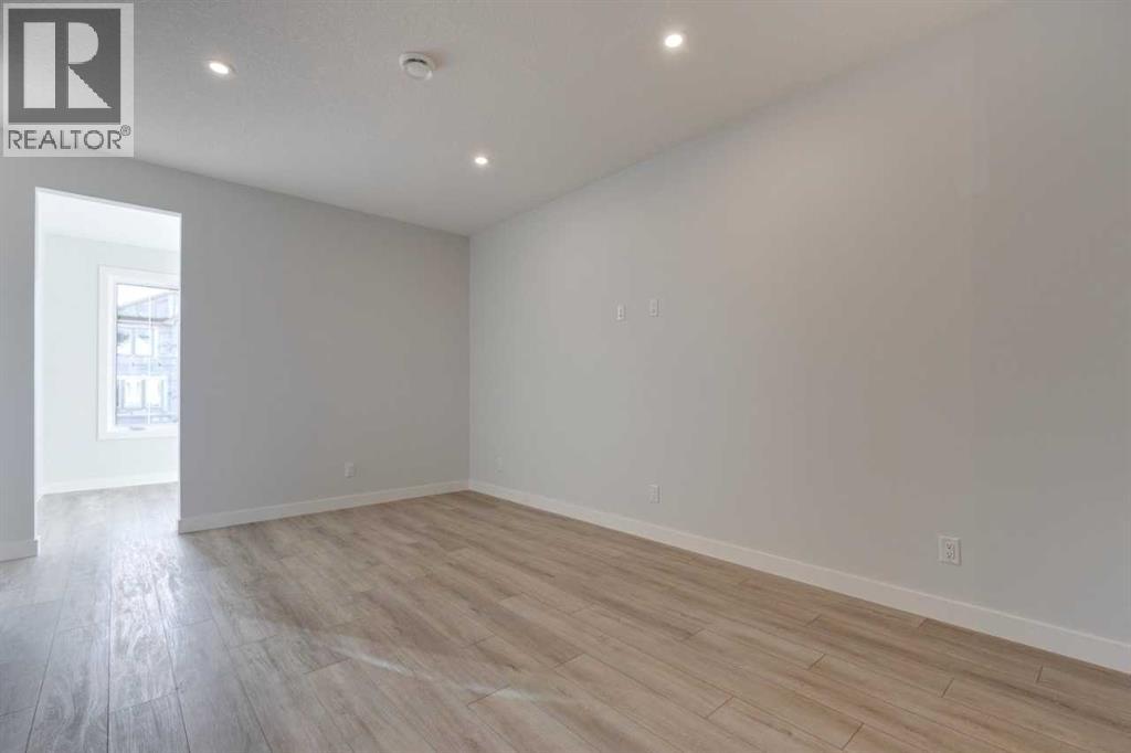 8542 Huxbury Drive Ne, Calgary, Alberta  T2A 4Y1 - Photo 10 - A2247736