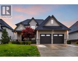 102 HAYES AVENUE, Tecumseh, Ontario