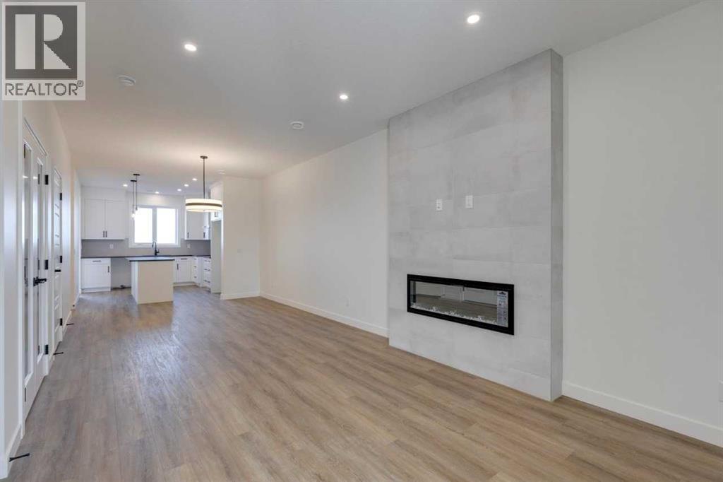 8546 Huxbury Drive Ne, Calgary, Alberta  T2A 4Y1 - Photo 7 - A2247764