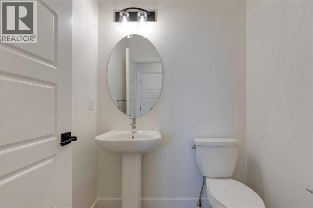 8546 Huxbury Drive Ne, Calgary, Alberta  T2A 4Y1 - Photo 17 - A2247764